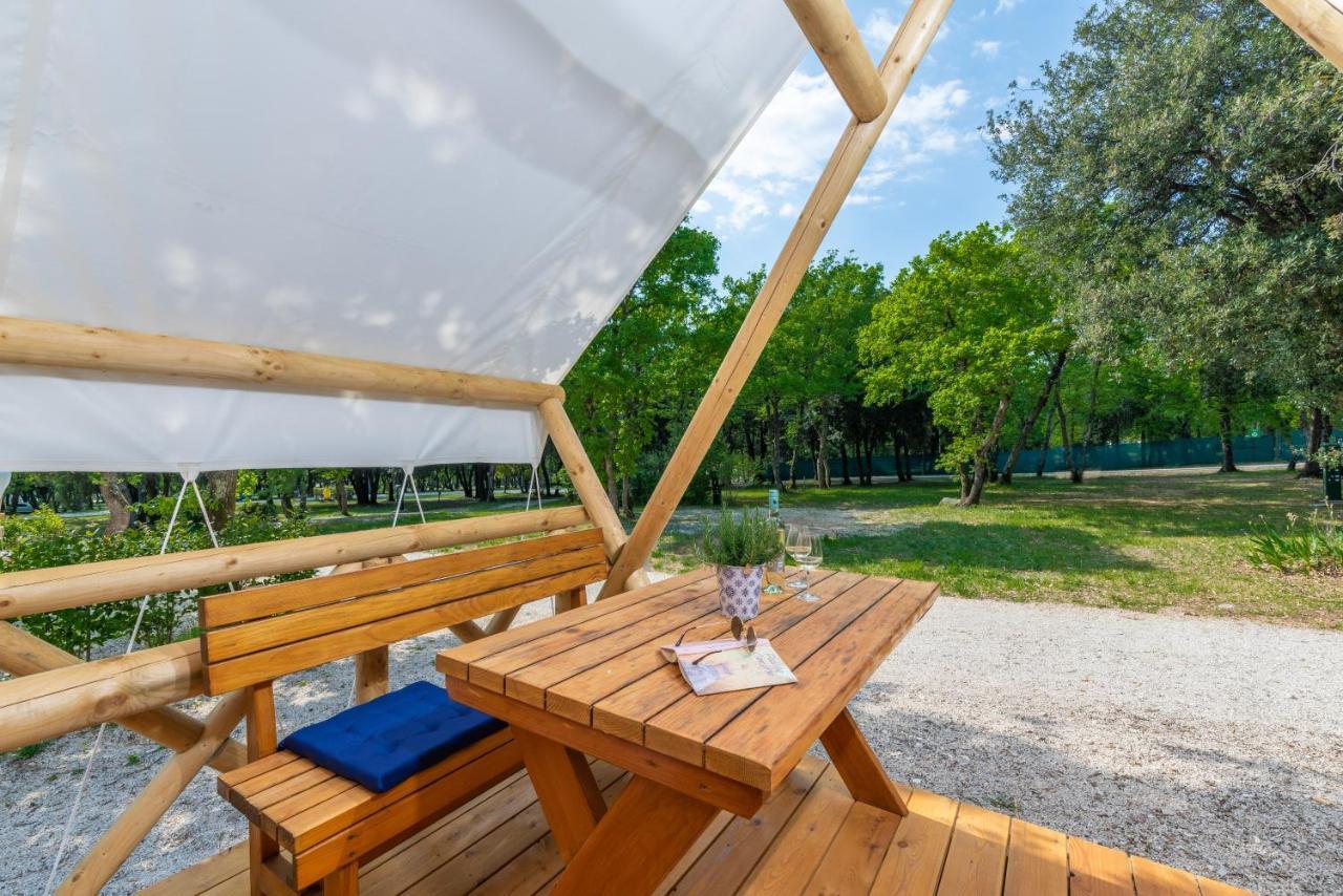 Eco Glamping- Fkk Nudist Camping Solaris Porec Ngoại thất bức ảnh