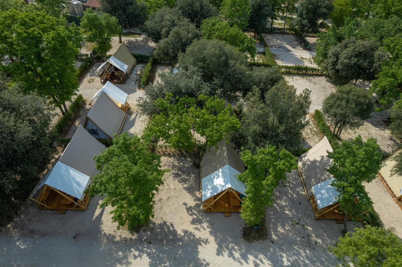 Eco Glamping- Fkk Nudist Camping Solaris Porec Ngoại thất bức ảnh