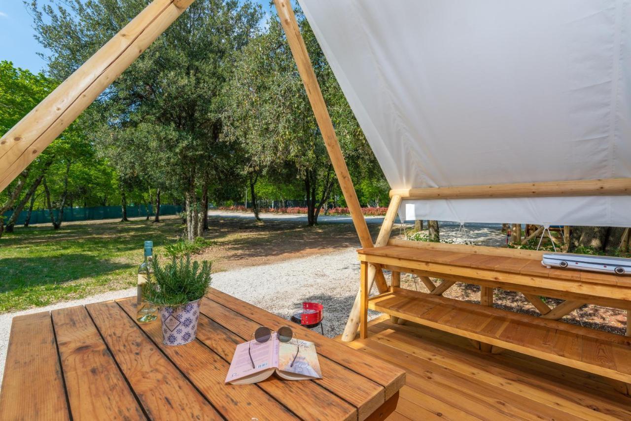 Eco Glamping- Fkk Nudist Camping Solaris Porec Ngoại thất bức ảnh