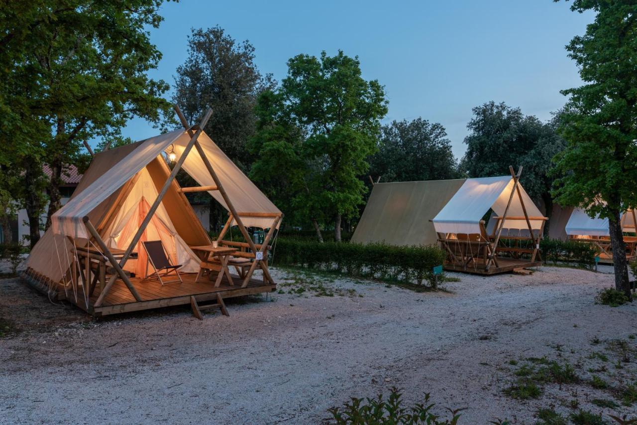 Eco Glamping- Fkk Nudist Camping Solaris Porec Ngoại thất bức ảnh