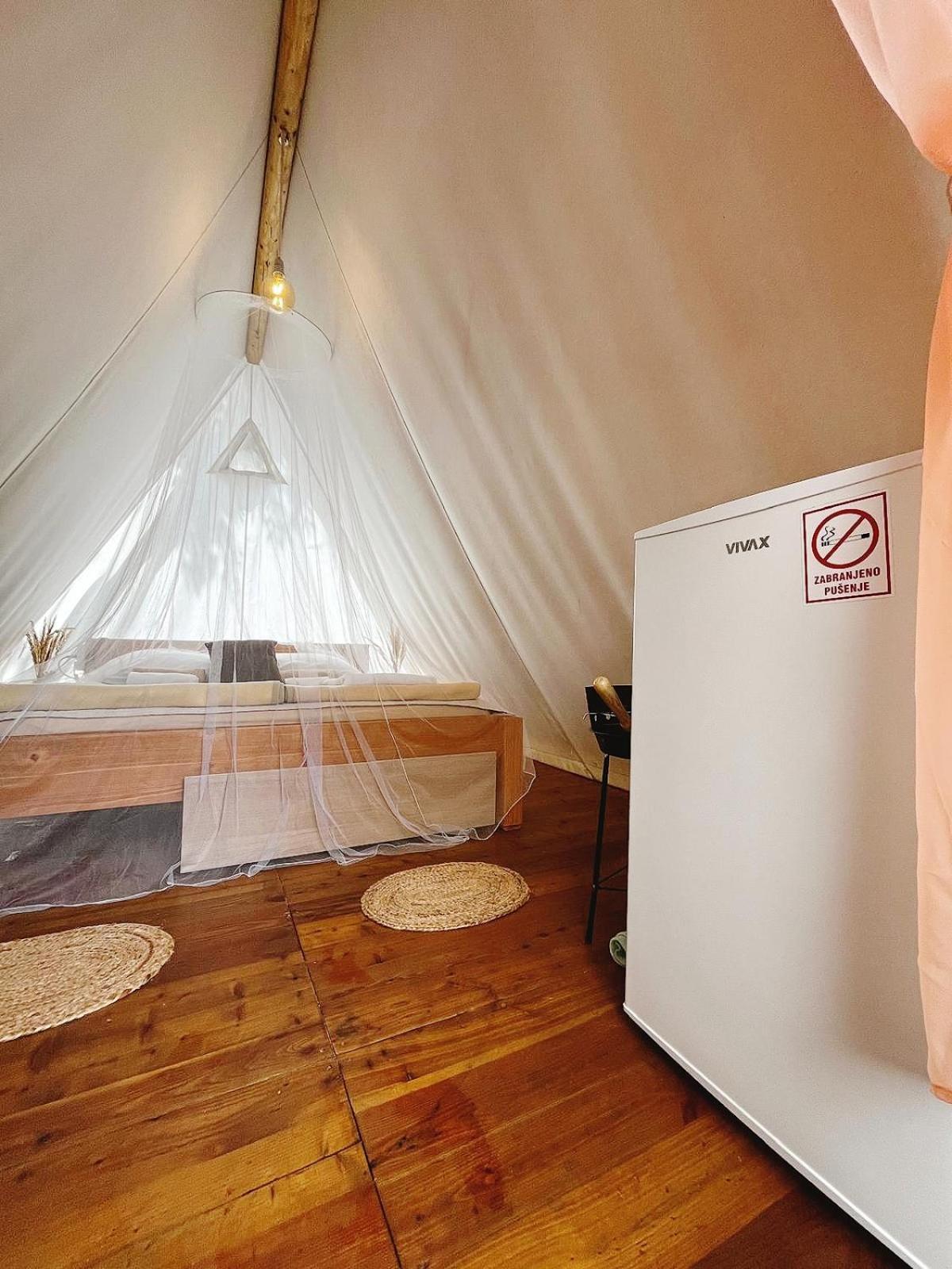 Eco Glamping- Fkk Nudist Camping Solaris Porec Ngoại thất bức ảnh